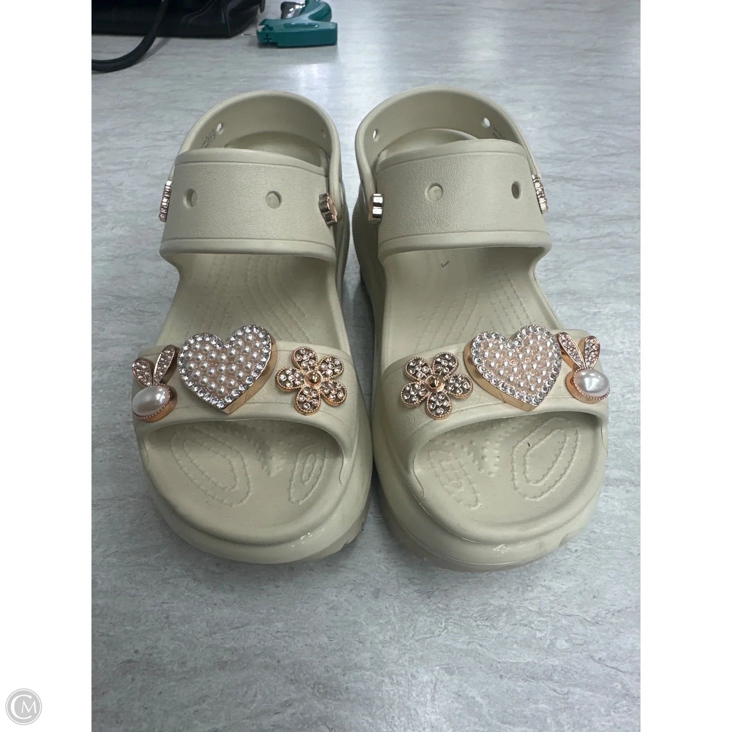 Sandals Flats By Crocs In Tan, Size: 7