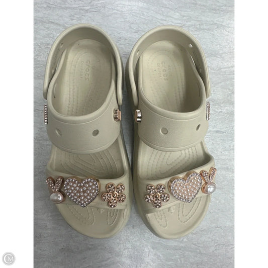 Sandals Flats By Crocs In Tan, Size: 7