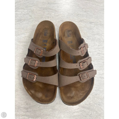 Sandals Flats By Birkenstock In Brown, Size: 9