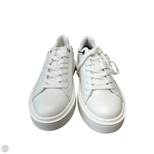 Shoes Sneakers By Steve Madden In White, Size: 7.5