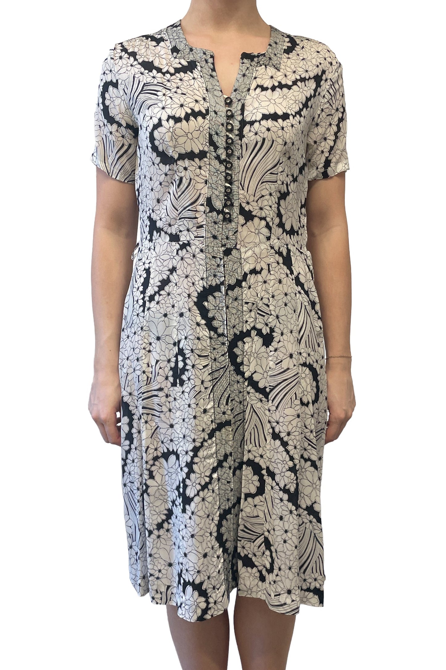 Vintage Black and White Short Sleeve Floral Dress